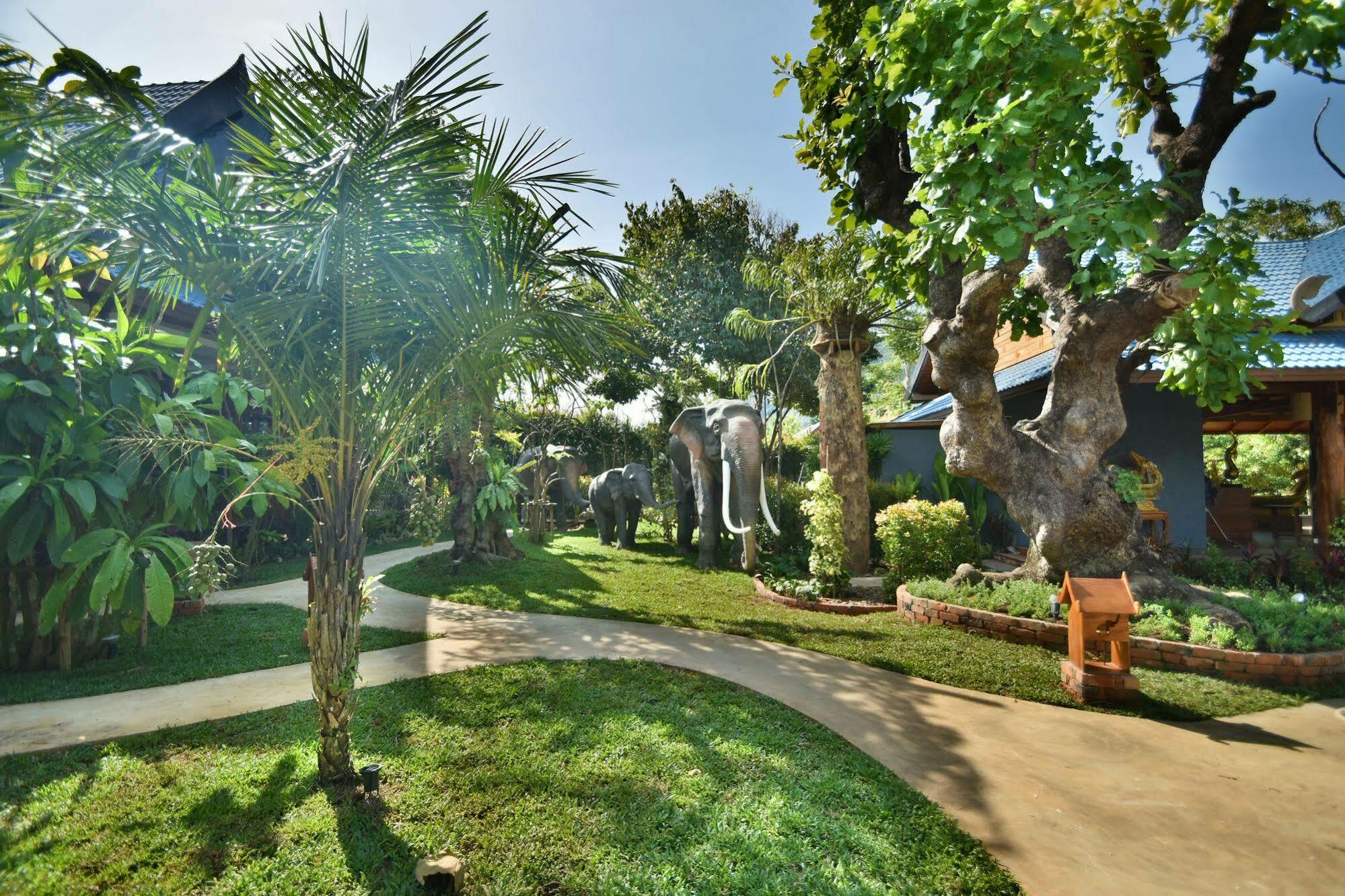 The Nine Thipthara Klongson Resort Ban Nong Thale Bagian luar foto