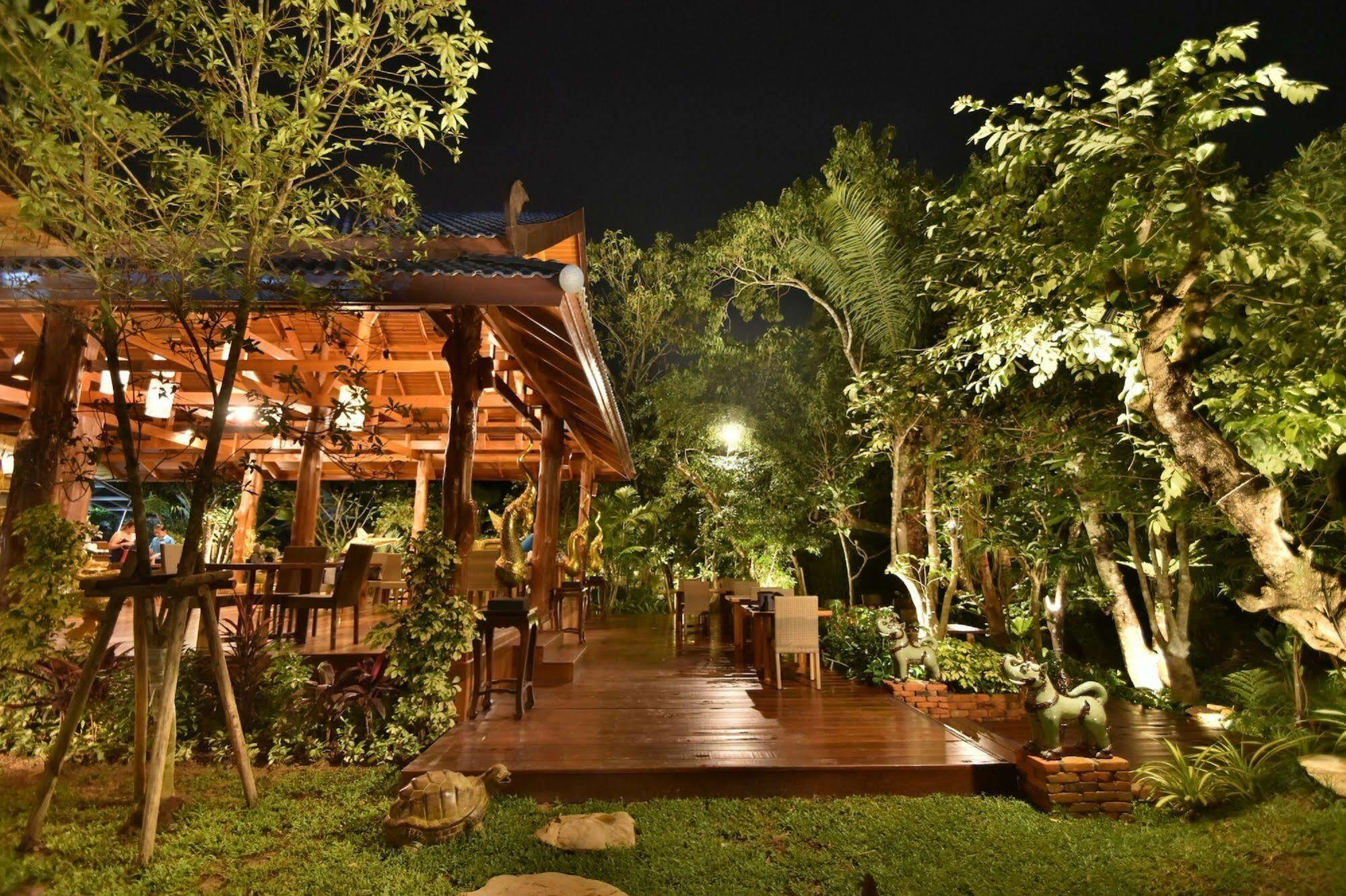 The Nine Thipthara Klongson Resort Ban Nong Thale Bagian luar foto